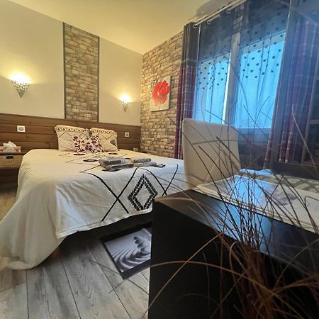 Chambres D'Hotes Le Saint Victor - Provence, Vaucluse Pernes-les-Fontaines Esterno foto