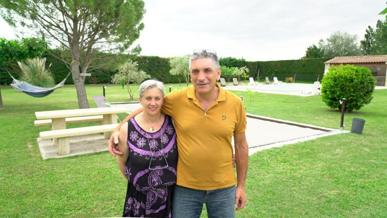 Chambres D'Hotes Le Saint Victor - Provence, Vaucluse Pernes-les-Fontaines Esterno foto