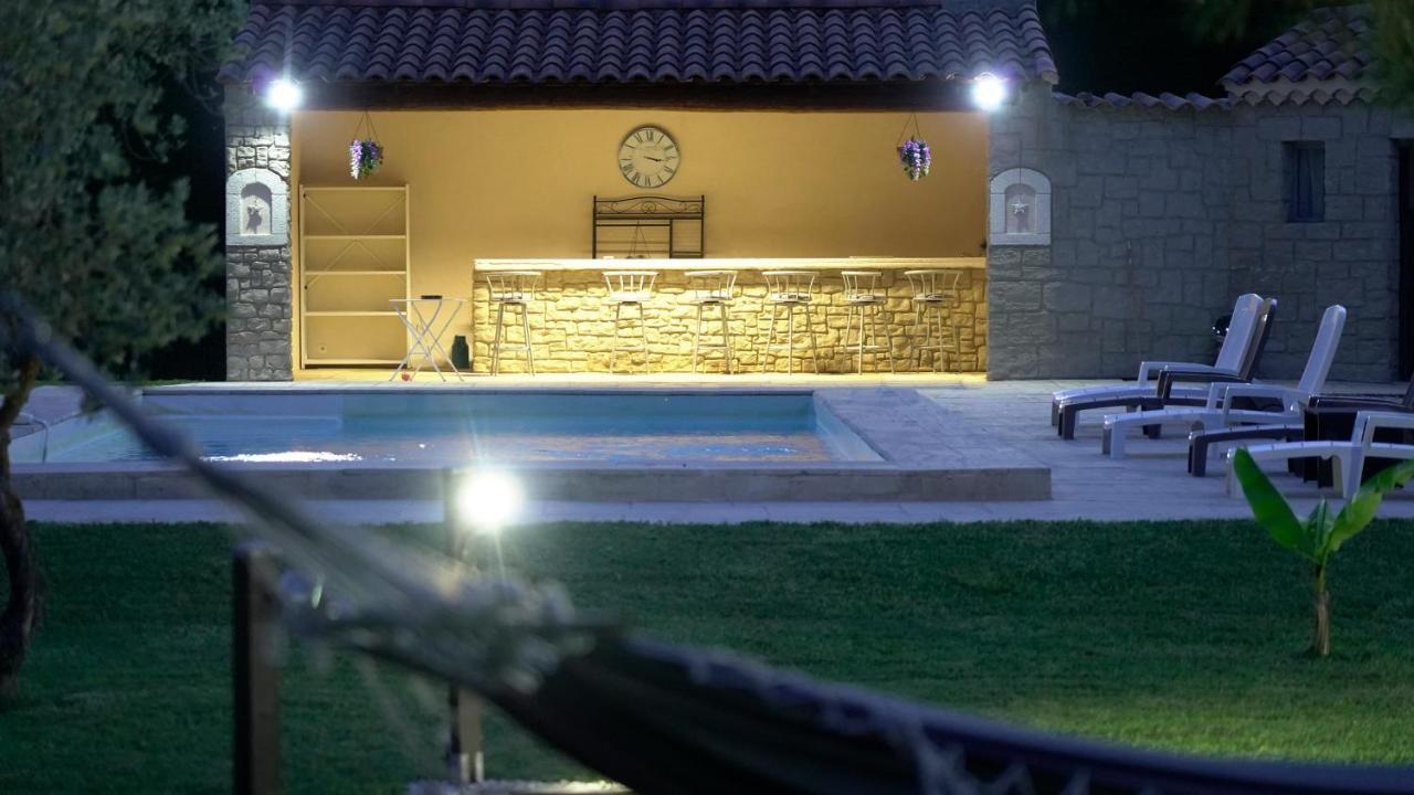 Chambres D'Hotes Le Saint Victor - Provence, Vaucluse Pernes-les-Fontaines Esterno foto