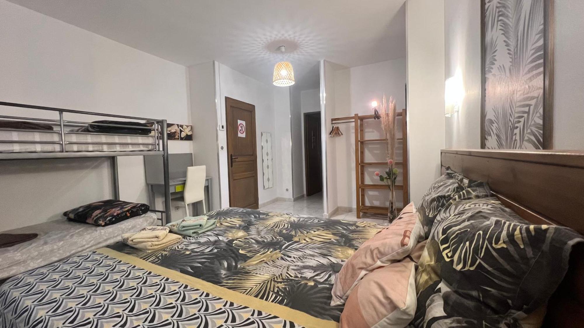 Chambres D'Hotes Le Saint Victor - Provence, Vaucluse Pernes-les-Fontaines Esterno foto